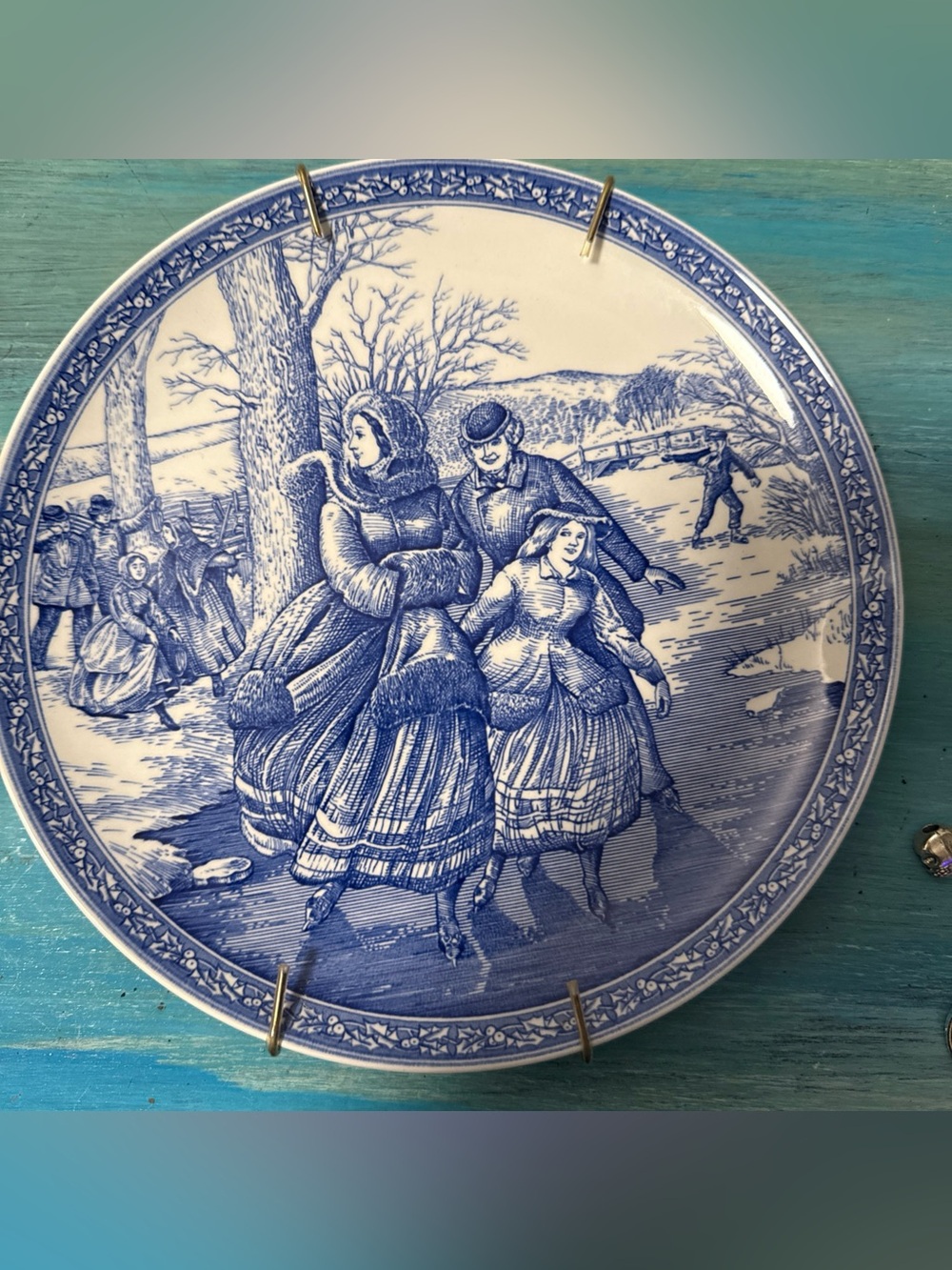 Spode Blue and White Christmas Plate - The Blue Room Collection